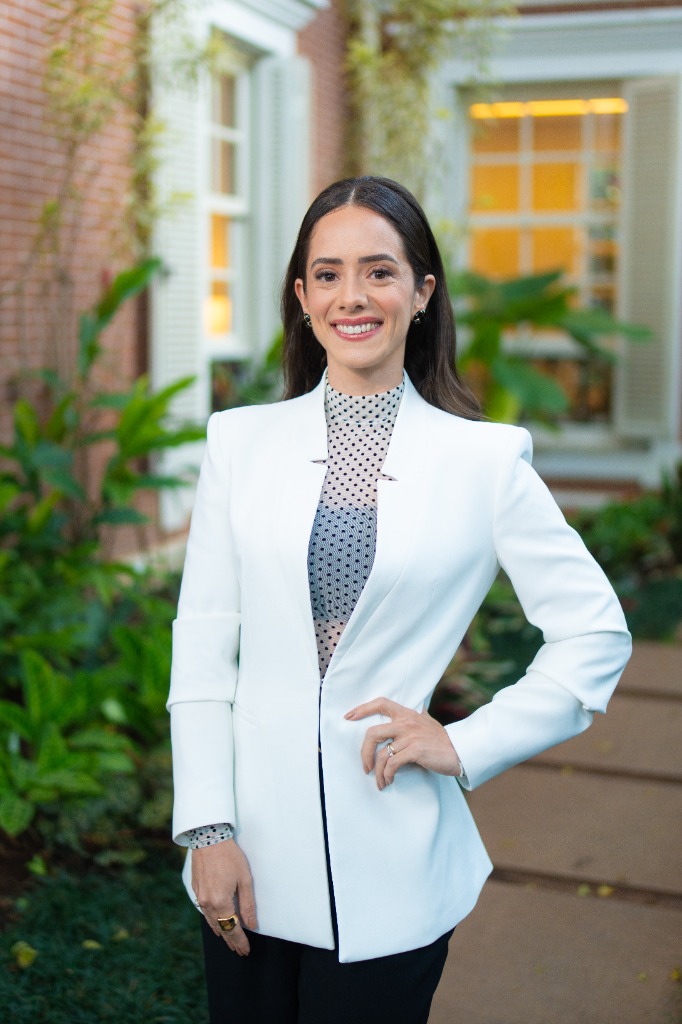 Dra. Gabi Castello Branco